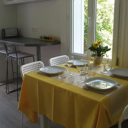 Сasa de vacaciones L'abri-gite Neuilly-Plaisance